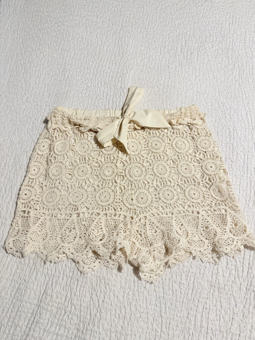 Cynthia Rowley Cream Crochet Lace Shorts with Waist Bow